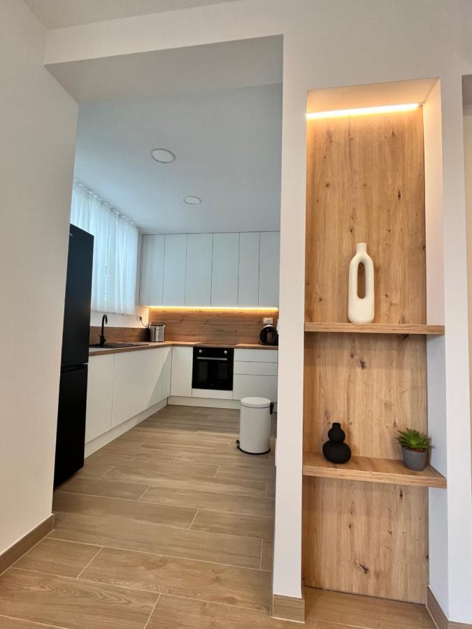 Blue Apartment With Shared Pool Split Exterior foto